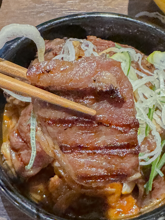 高雄市左營區巨蛋商圈美食推薦！咕嚕咕嚕家巨蛋裕誠叁店，高CP值日式料理，份量大、出餐快