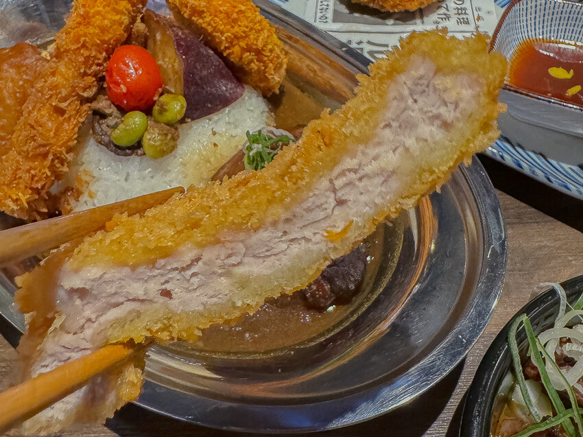 高雄市左營區巨蛋商圈美食推薦！咕嚕咕嚕家巨蛋裕誠叁店，高CP值日式料理，份量大、出餐快