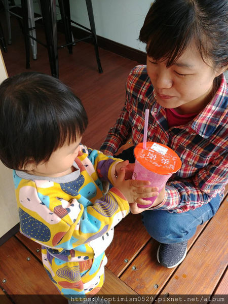 《台南-善化》天然ㄟ果汁，蒸過ㄟ真好，還能夠試喝的健康飲料店，「炎術善化店」