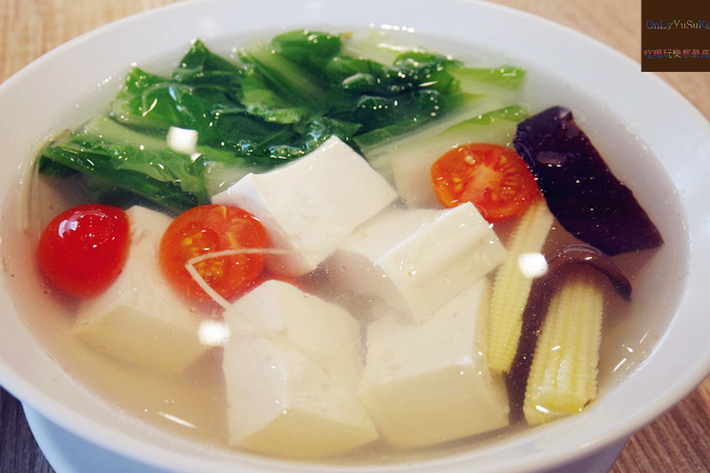 FoOd台北【noodlemix禮面作台北芝山店】天母美食祭非吃不可,吃了會上癮的好滋味,酥炸肥腸,特色麵全都好想念