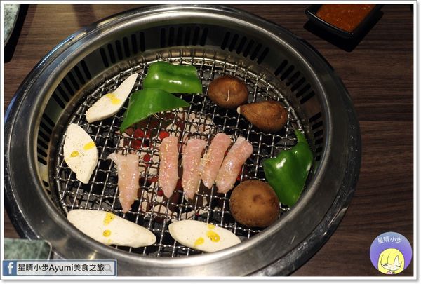 澤野燒肉屋：『愛評體驗券』高雄燒肉吃到飽推薦－澤野燒肉屋、美國極黑牛肋眼跟椒鹽花枝軟骨必點超級推！！！