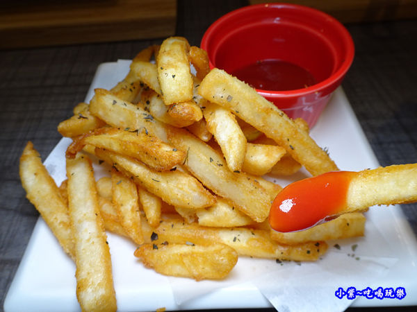 炸薯條-銀兔湯咖哩西門店 (1).jpg