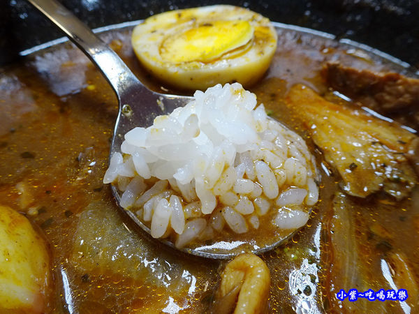 厚切牛排湯咖哩-銀兔湯咖哩西門店 (2).jpg