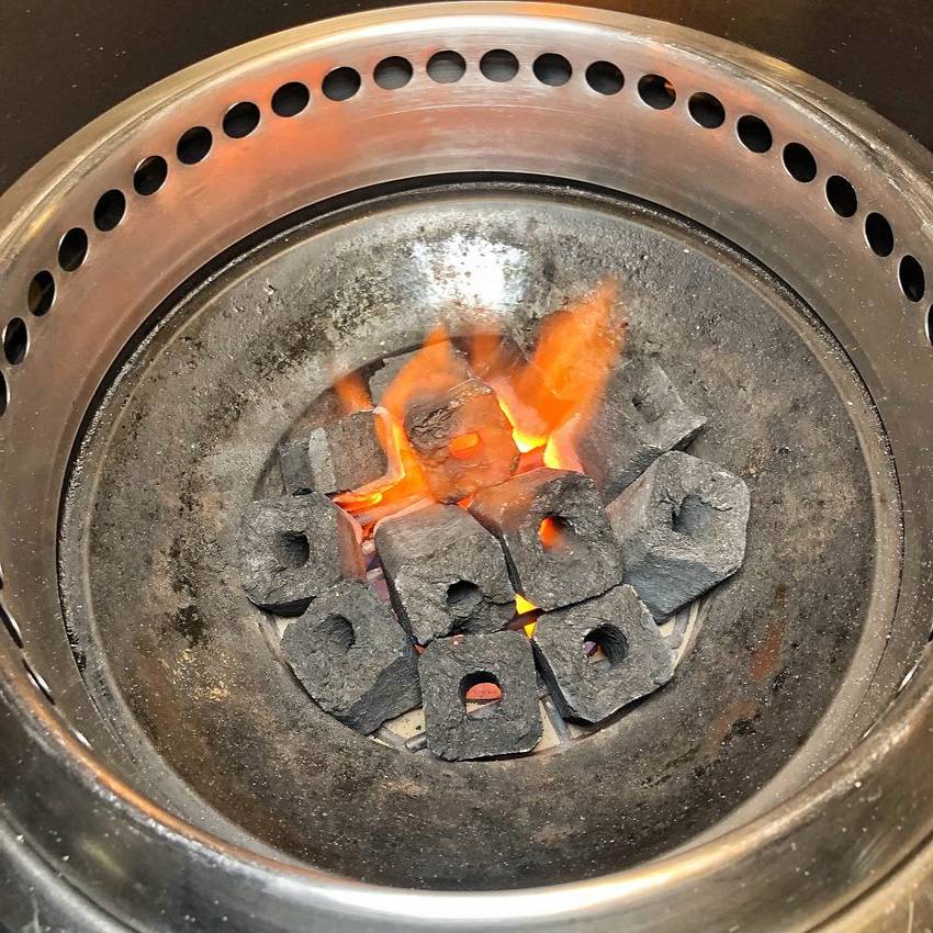 台南燒肉推薦【鉄牛燒肉】霸氣個人套餐只要580元就能吃到和牛 黑將純血和牛/奧汀牛 肉質一口入魂 ! 營業到凌晨四點的深夜燒肉店 | 小白只饗ㄔ美食