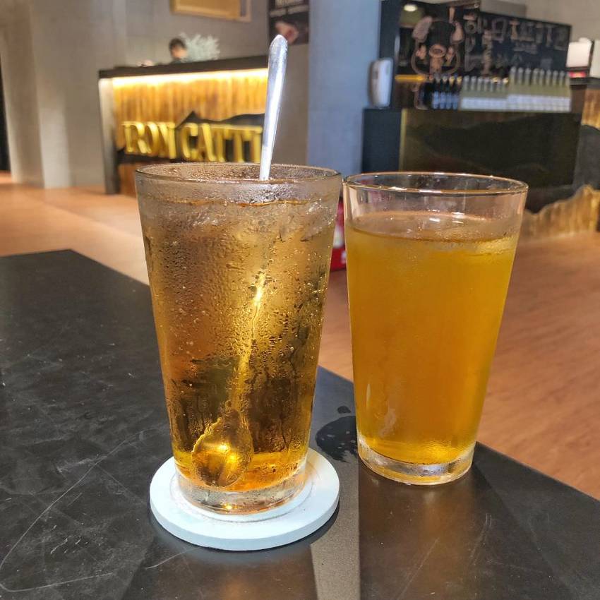 台南燒肉推薦【鉄牛燒肉】霸氣個人套餐只要580元就能吃到和牛 黑將純血和牛/奧汀牛 肉質一口入魂 ! 營業到凌晨四點的深夜燒肉店 | 小白只饗ㄔ美食