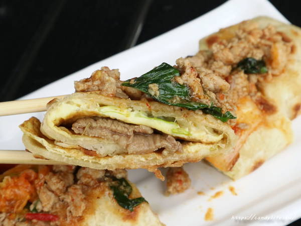 溱香手工蛋餅專賣店：台中美食│溱香手工蛋餅專賣店〃台中手工蛋餅推薦，近太原車站，口味有創意，用料用實在，讓人一吃成主顧～