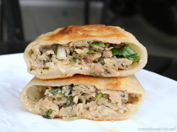 溱香手工蛋餅專賣店：台中美食│溱香手工蛋餅專賣店〃台中手工蛋餅推薦，近太原車站，口味有創意，用料用實在，讓人一吃成主顧～