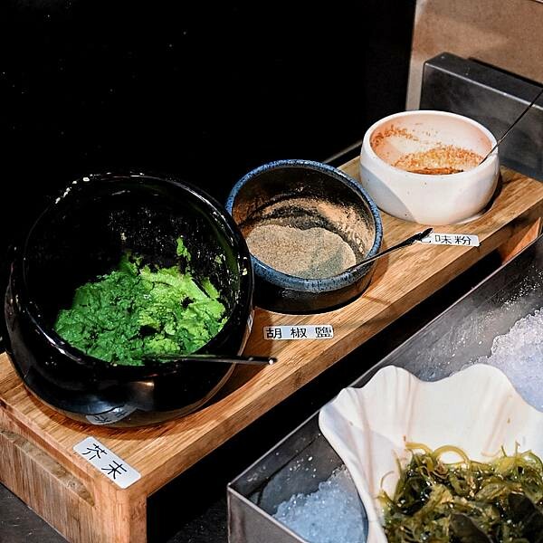 進吉泰國蝦海鮮碳烤吃到飽∥左營區美食∥海鮮控的天堂∥超狂泰國蝦海鮮吃到飽