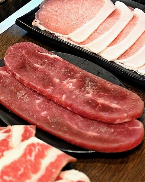 進吉泰國蝦海鮮碳烤吃到飽∥左營區美食∥海鮮控的天堂∥超狂泰國蝦海鮮吃到飽