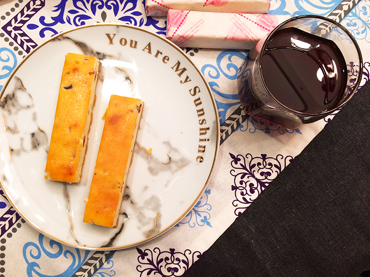 鴻品甜點工作室,團購乳酪蛋糕推薦,我不是他媽媽,牛奶泡芙,鮮奶泡芙,巧克力泡芙,卡式達泡芙,卡式達蛋糕,卡式達內餡