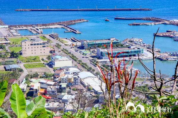 蟾蜍山觀景台:【宜蘭秘境】蟾蜍山觀景台|無敵海景壯觀夜景!用鳥的視角看龜山島與蘭陽平原