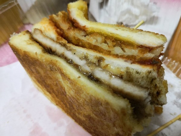 三明主義焦糖手作三明治專賣店 3andwich：【食記】台中三明主義焦糖手作三明治專賣店 3andwich@北區中國醫&中正公園 : 地表獨創焦糖吐司？吾腹所宗的精緻早午餐!