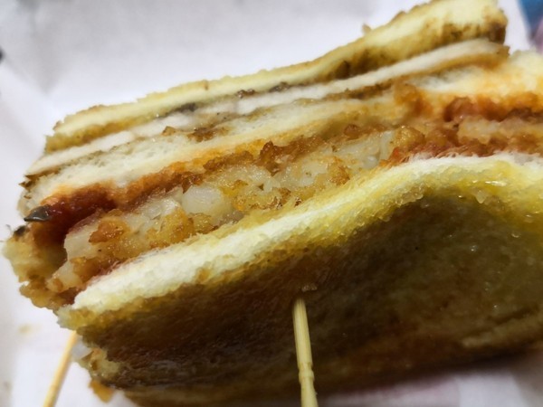 三明主義焦糖手作三明治專賣店 3andwich：【食記】台中三明主義焦糖手作三明治專賣店 3andwich@北區中國醫&中正公園 : 地表獨創焦糖吐司？吾腹所宗的精緻早午餐!