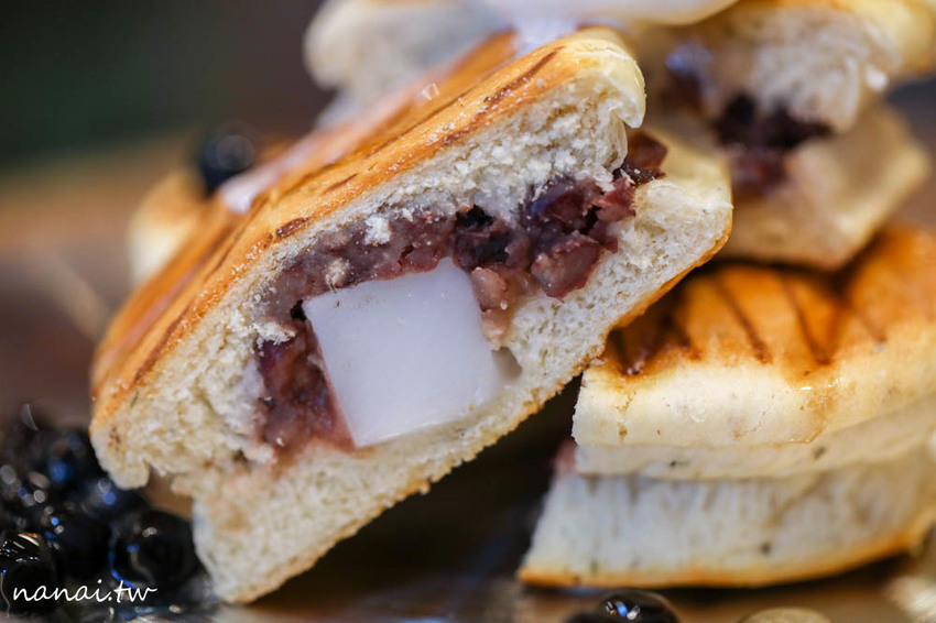 彥仲麵茶三店。麵茶香佐閩南式老屋，藏鹿港老街 奶蓋麵茶刨冰 - Nana愛旅行札記