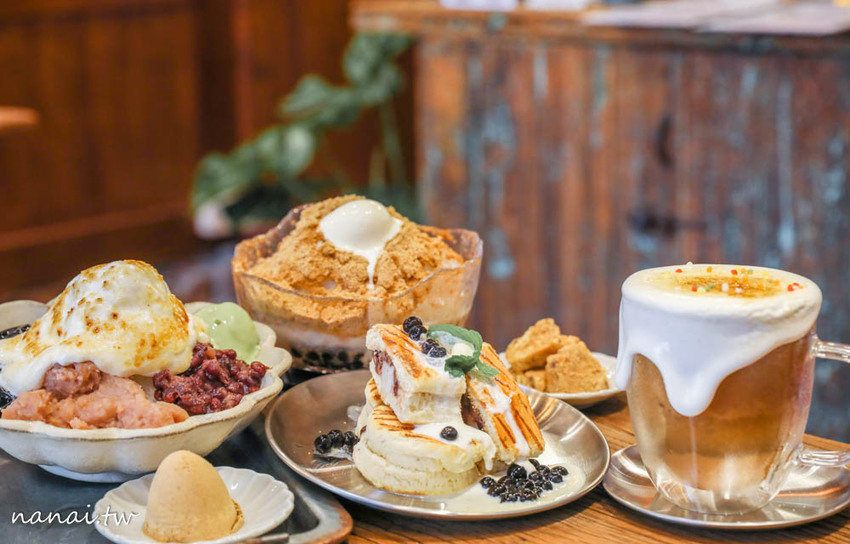 彥仲麵茶三店。麵茶香佐閩南式老屋，藏鹿港老街 奶蓋麵茶刨冰 - Nana愛旅行札記