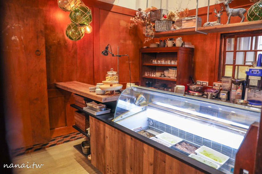 彥仲麵茶三店。麵茶香佐閩南式老屋，藏鹿港老街 奶蓋麵茶刨冰 - Nana愛旅行札記