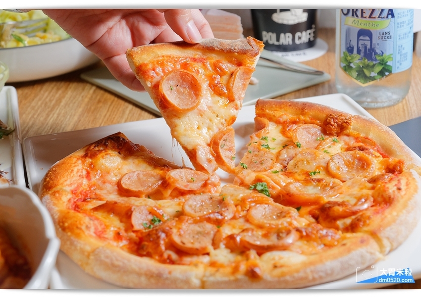 大胃米粒(台北西門町咖啡廳推薦)POLAR CAFE 西門旗艦店,北極熊主題咖啡廳,寶拉熊泡牛奶浴~灑上玫瑰花瓣可愛又浪漫！全天候提供早午餐/甜點,捷運西門站美食, - 大胃米粒 DAVID &