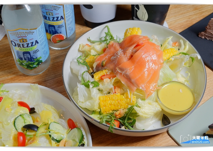 大胃米粒(台北西門町咖啡廳推薦)POLAR CAFE 西門旗艦店,北極熊主題咖啡廳,寶拉熊泡牛奶浴~灑上玫瑰花瓣可愛又浪漫！全天候提供早午餐/甜點,捷運西門站美食, - 大胃米粒 DAVID &