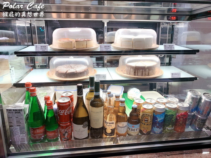 POLAR CAFE,北極熊主題餐廳,北極熊咖啡,北極熊拿鐵,台北,台北IG打卡餐廳,台北咖啡廳,台北咖啡館,台北美食,西門町下午茶,西門町北極熊咖啡廳,西門町北極熊餐廳,西門町咖啡廳,西門町咖啡館,西門町美食,西門町餐廳 @猴屁的異想世界