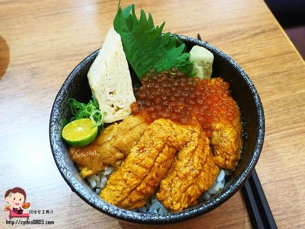 桃園中壢美食-坐著做。海鮮丼飯專門店-不知不覺就被推坑的丼飯,海膽我來了!!!! @民宿女王芽月-美食.旅遊.全台趴趴走