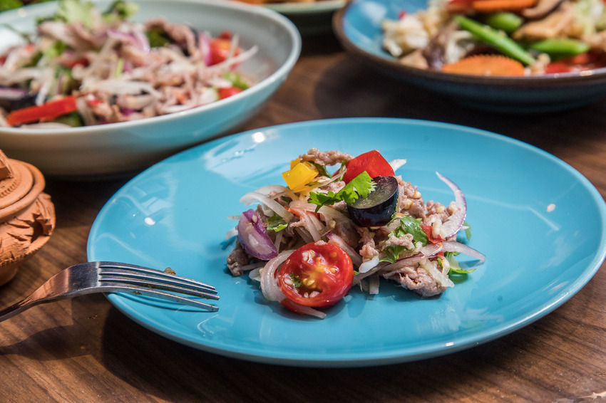 [桃園中壢]中壢泰式料理推薦，泰潮啦！食尚創意新泰菜！象迦泰式廚房 - 大手牽小手。玩樂趣