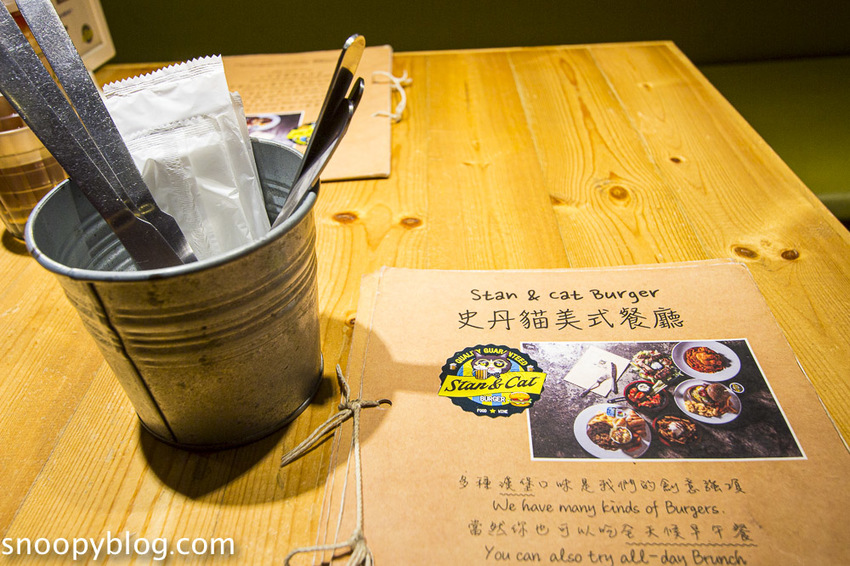 【台北美食】東區美式餐廳|東區早午餐|Stan & Cat 史丹貓美式餐廳~天阿好大的漢堡,客製化創意漢堡、全天候供應早午餐
