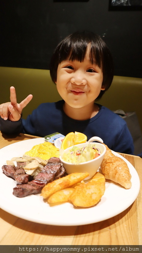 2019.11 台北東區美食 史丹貓敦化店 (17).JPG