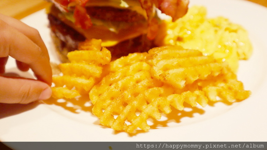 2019.11 台北東區美食 史丹貓敦化店 (16).JPG