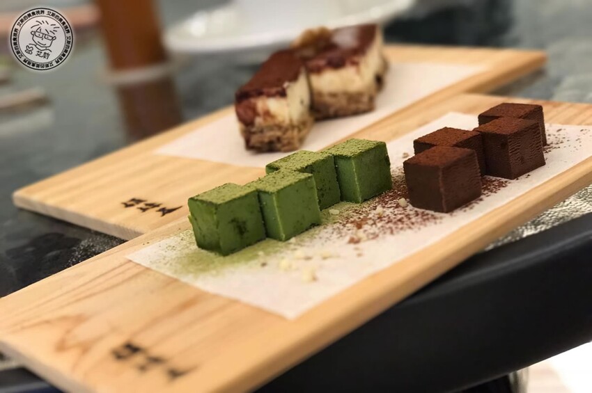 台北市士林區【 陽明山私廚 】探訪陽明山秘境美味私廚,除了美味餐點另外還可以在全台灣檜木湯屋內泡湯放鬆身心.絹絲谷