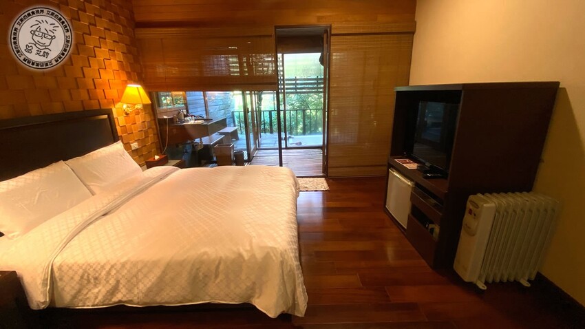 台北市士林區【 陽明山私廚 】探訪陽明山秘境美味私廚,除了美味餐點另外還可以在全台灣檜木湯屋內泡湯放鬆身心.絹絲谷