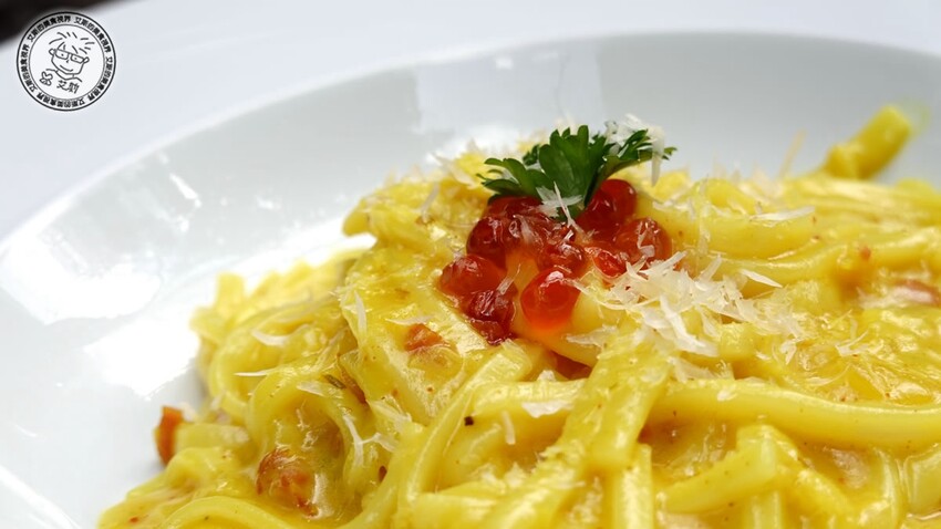 台北市士林區【 陽明山私廚 】探訪陽明山秘境美味私廚,除了美味餐點另外還可以在全台灣檜木湯屋內泡湯放鬆身心.絹絲谷