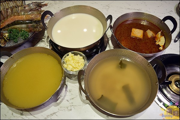 無双精緻鍋物海鮮冷藏肉專賣店:台中高CP值冷藏肉海鮮專賣。無双精緻鍋物。活體松葉蟹/冷藏肉/現撈海鮮/刺身 吃鍋好享受!