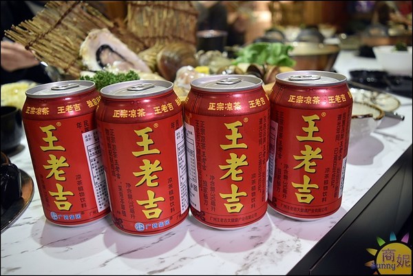 無双精緻鍋物海鮮冷藏肉專賣店:台中高CP值冷藏肉海鮮專賣。無双精緻鍋物。活體松葉蟹/冷藏肉/現撈海鮮/刺身 吃鍋好享受!