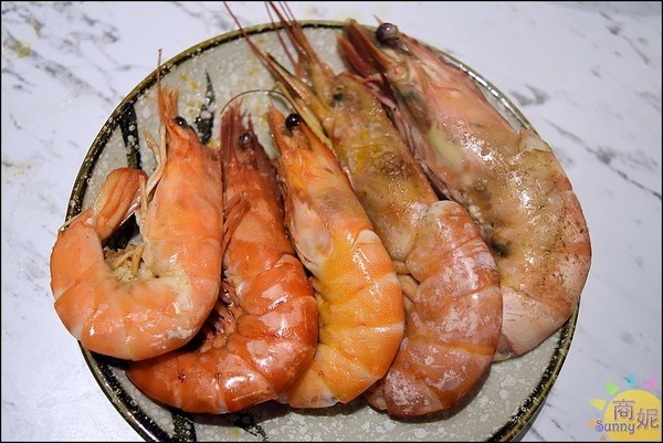 無双精緻鍋物海鮮冷藏肉專賣店:台中高CP值冷藏肉海鮮專賣。無双精緻鍋物。活體松葉蟹/冷藏肉/現撈海鮮/刺身 吃鍋好享受!