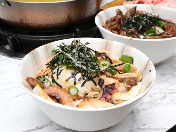 無双精緻鍋物海鮮冷藏肉專賣店:台中美食│無双精緻鍋物 冷藏肉海鮮專門店〃新鮮現撈活體海鮮就是讚!母親節優惠活動,平日享6折優惠~