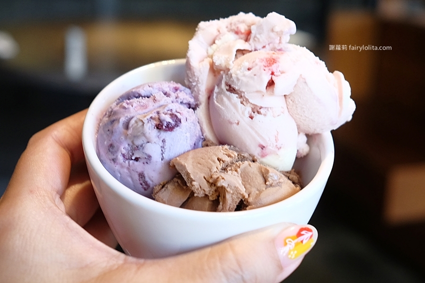 食尚玩家評為「桃園最狂港點吃到飽」，上百種食材任你挑，飽到胃袋整個快要炸出來！ @蹦啾♥謝蘿莉 La vie heureuse