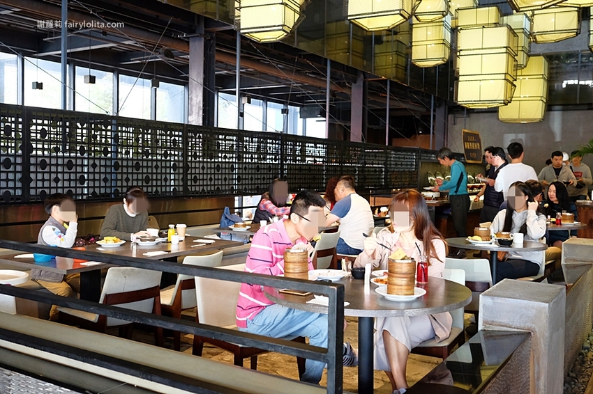 食尚玩家評為「桃園最狂港點吃到飽」，上百種食材任你挑，飽到胃袋整個快要炸出來！ @蹦啾♥謝蘿莉 La vie heureuse