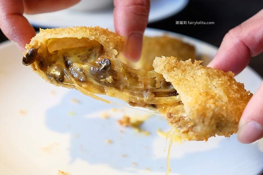 食尚玩家評為「桃園最狂港點吃到飽」，上百種食材任你挑，飽到胃袋整個快要炸出來！ @蹦啾♥謝蘿莉 La vie heureuse