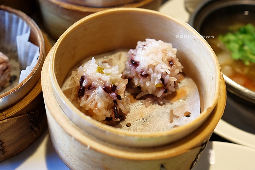 食尚玩家評為「桃園最狂港點吃到飽」，上百種食材任你挑，飽到胃袋整個快要炸出來！ @蹦啾♥謝蘿莉 La vie heureuse