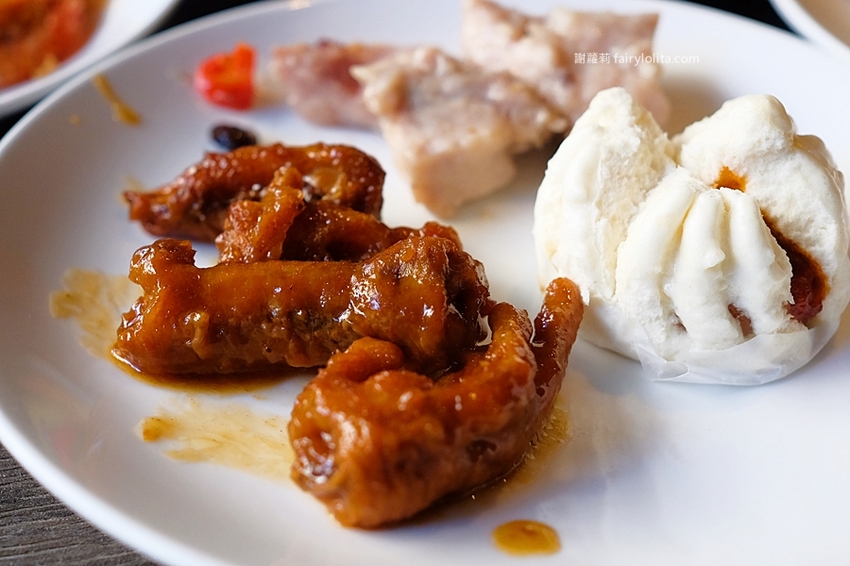 食尚玩家評為「桃園最狂港點吃到飽」，上百種食材任你挑，飽到胃袋整個快要炸出來！ @蹦啾♥謝蘿莉 La vie heureuse