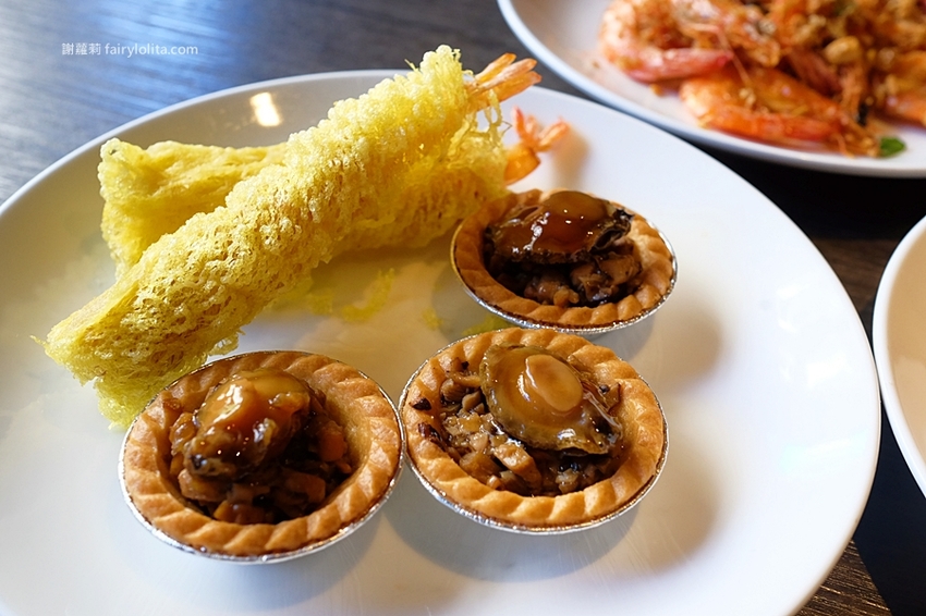 食尚玩家評為「桃園最狂港點吃到飽」，上百種食材任你挑，飽到胃袋整個快要炸出來！ @蹦啾♥謝蘿莉 La vie heureuse