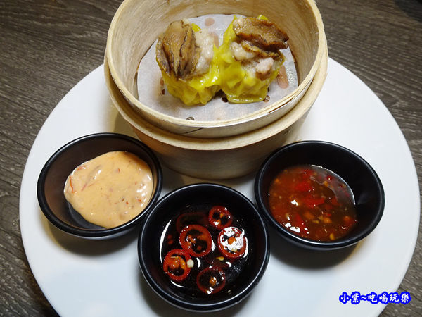 原只鮑魚燒賣皇-廚窗港點飲茶百匯-桃園 (1).jpg