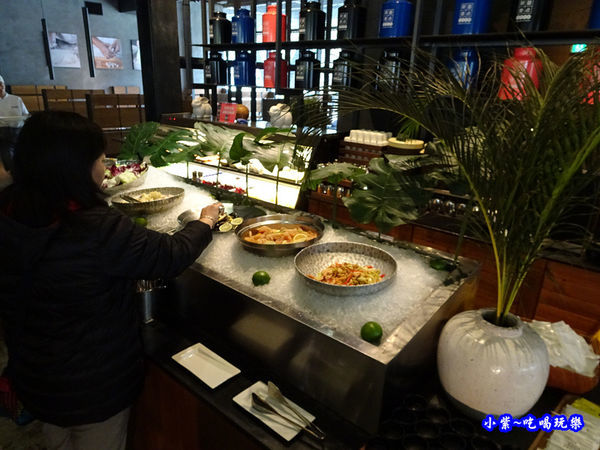 冷食海鮮與沙拉-廚窗港點飲茶百匯-桃園 (3).jpg