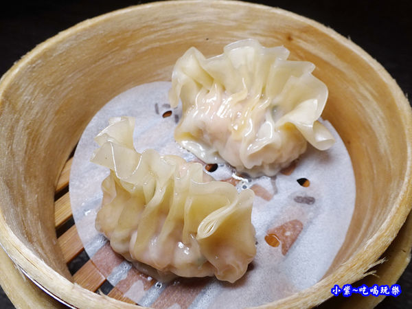 翠玉魚翅餃-廚窗港點飲茶百匯-桃園.jpg