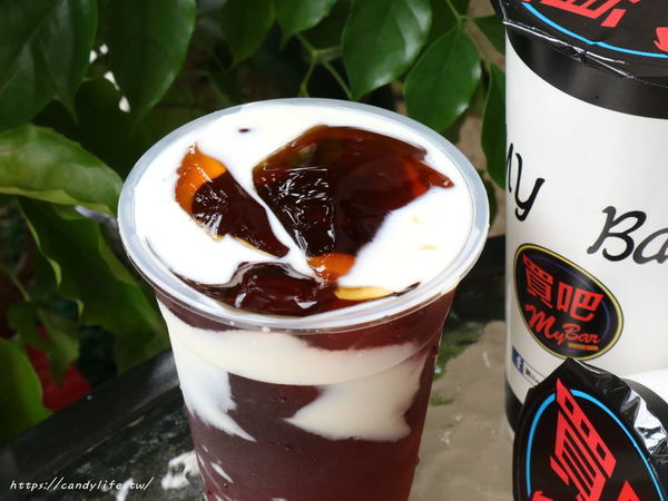 買Bar 現泡茶飲:台中美食│買Bar 現泡茶飲〃紅遍大江南北的紅不讓寒天奶凍,在台中也喝到!給料毫不手軟,近中國醫、中友百貨、一中商圈皆可外送~