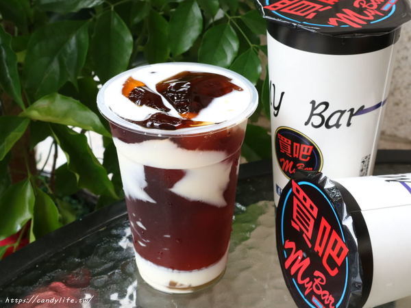 買Bar 現泡茶飲:台中美食│買Bar 現泡茶飲〃紅遍大江南北的紅不讓寒天奶凍,在台中也喝到!給料毫不手軟,近中國醫、中友百貨、一中商圈皆可外送~