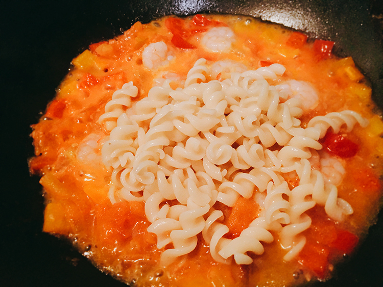 GOGO QUINOA有機義大利麵螺旋麵 GOGO QUINOA,有機紅藜麥,有機米藜麥Q穀片,我不是他媽媽,優質蛋白質,開箱文,食記,料理,烹飪,食譜,南瓜料理,藜麥料理,炊飯