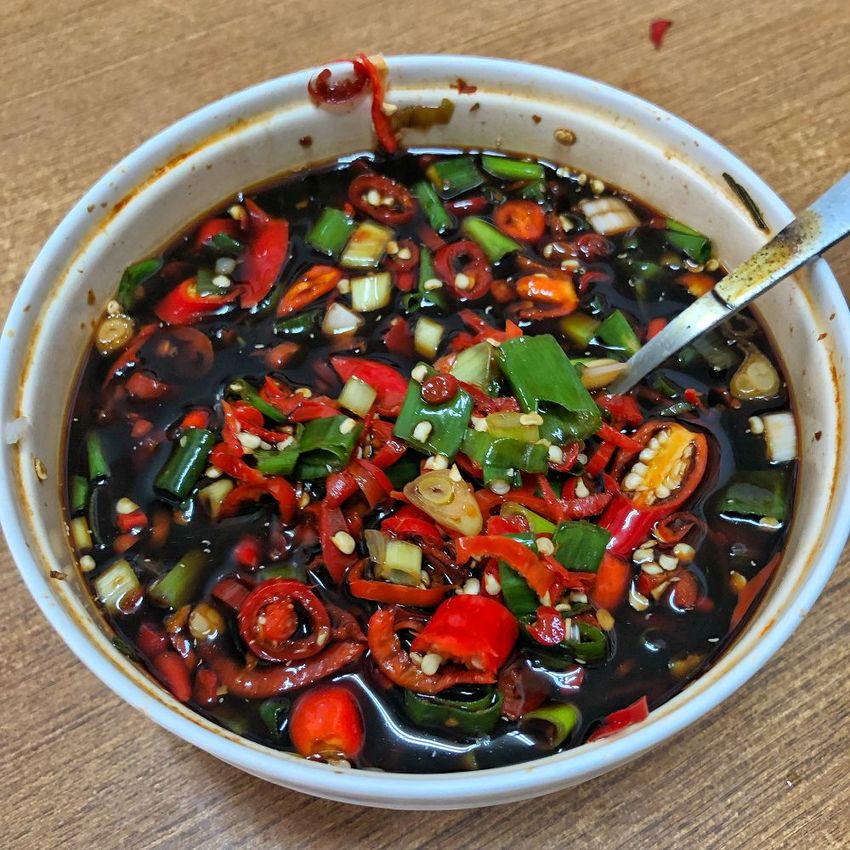 台南大灣早餐【烘爐肉燥飯】傳統西瓜綿虱目魚湯搭配古早味肉燥飯早餐吃這間就對了！ | 小白只饗ㄔ美食