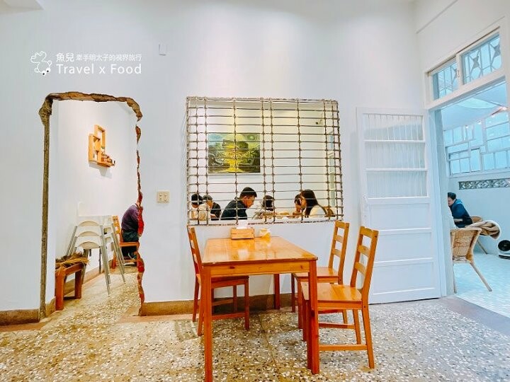 隱身在市場裡的平價泰式料理,每個角落都能拍出南洋風網美照,sà-wàt-dee~阿含Thai @魚兒 x 牽手明太子的「視」界旅行