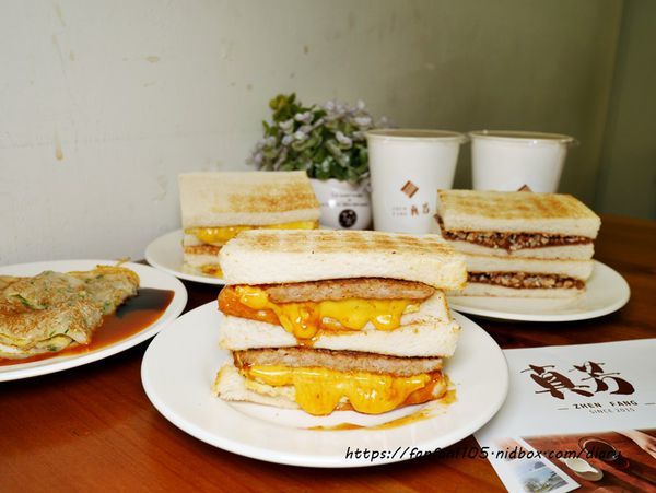 台北必吃早餐店【真芳-碳烤吐司紅茶牛奶】#蛋餅 #三明治 #早餐 #炭烤吐司 (4).JPG